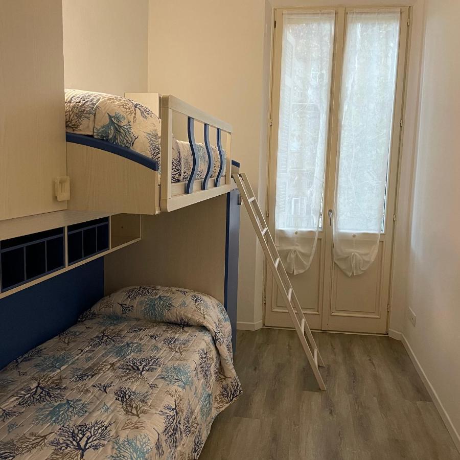 Un Balcone Sul Centro Storico Apartment Reggio Emilia Exterior photo